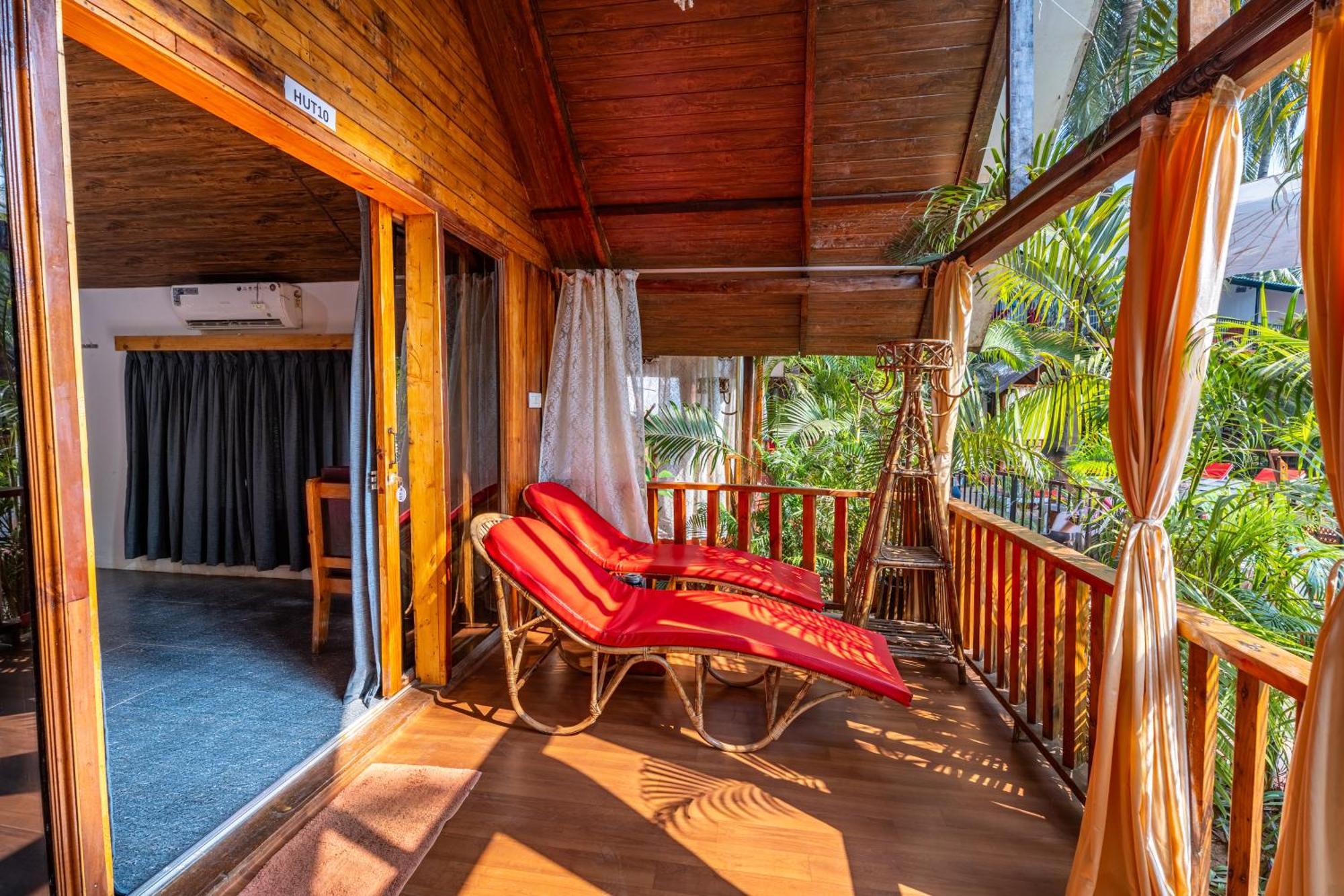 Simrose Hotel Agonda Exterior photo